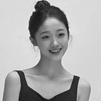 气质微信头像女生黑白