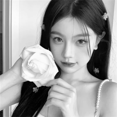 气质微信头像女生黑白