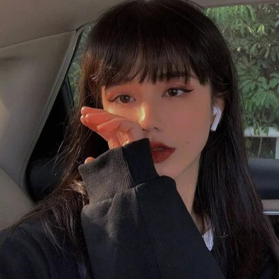 2025年女生漂亮头像