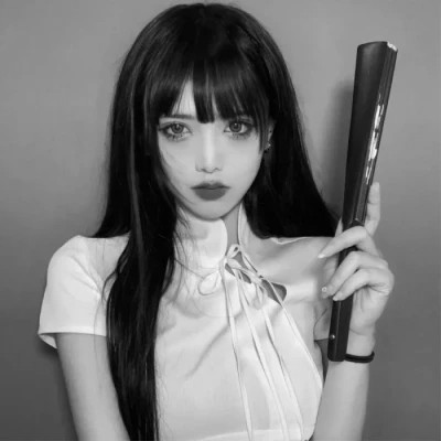 高清好看的黑白女生头像