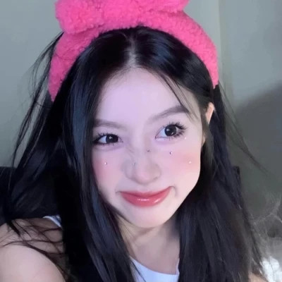 最火的女生头像2025年新款图片
