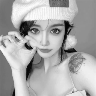 2025新款女黑白头像