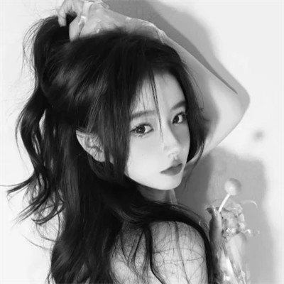 2025新款女黑白头像