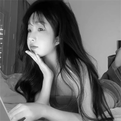 2025新款女黑白头像