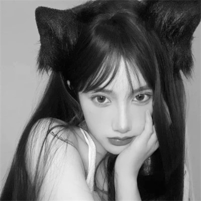 2025新款女黑白头像