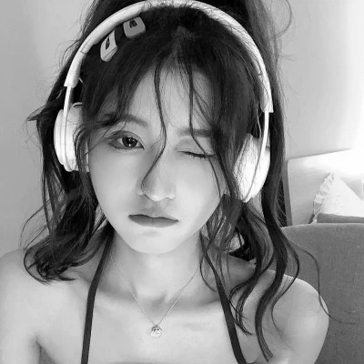 2025新款女黑白头像