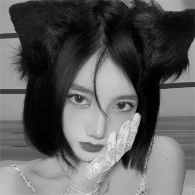 2025新款女黑白头像