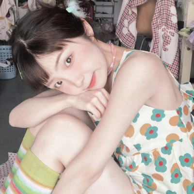 微信头像图片2025女生真人