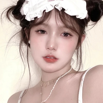 微信头像图片2025女生真人