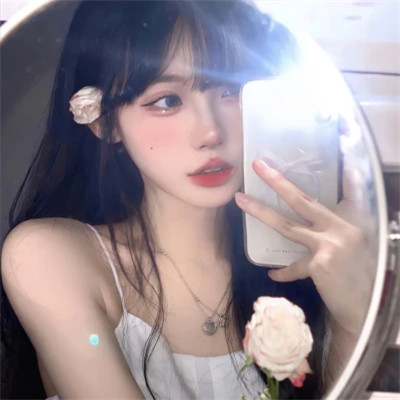 微信头像图片2025女生真人