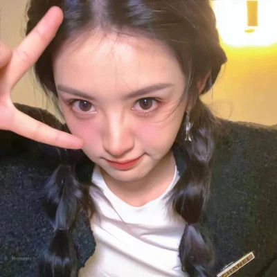 微信头像图片2025女生真人