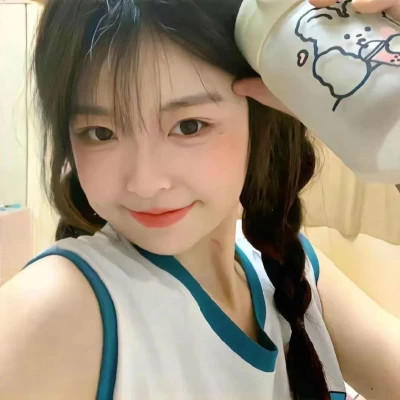 微信头像图片2025女生真人