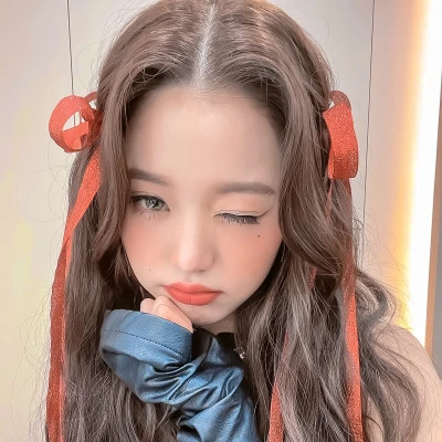 ive头像高清无水印