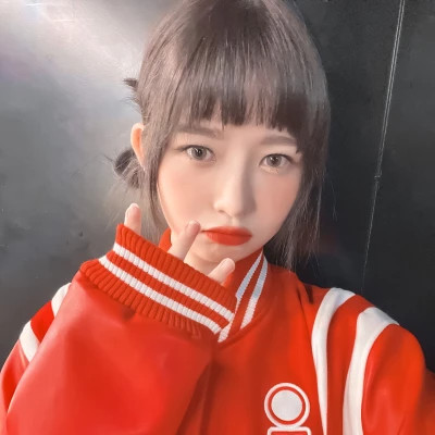 ive头像高清无水印