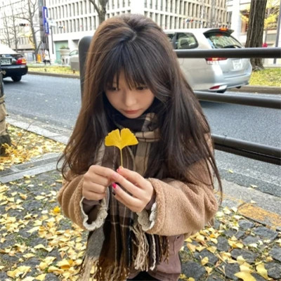 2025年头像图片女生真人照片