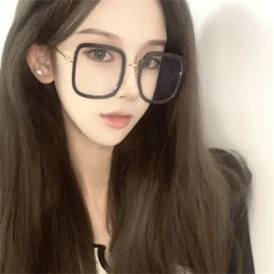 2025年头像图片女生真人照片