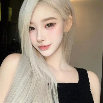 2025年头像图片女生真人照片