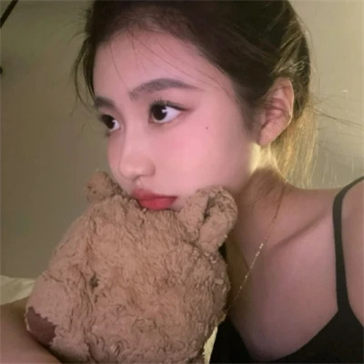 2025年头像图片女生真人照片