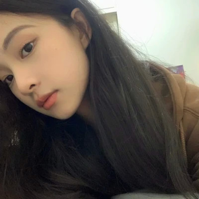 2025最火爆的头像女生真人图片