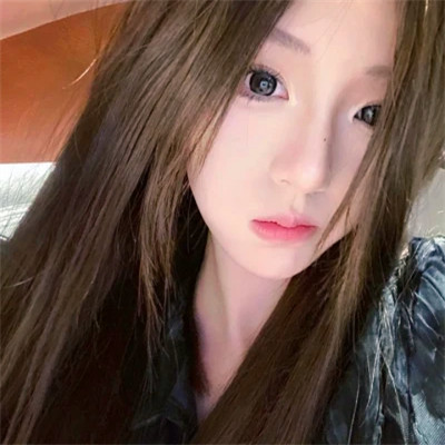 2025最火爆的头像女生真人图片
