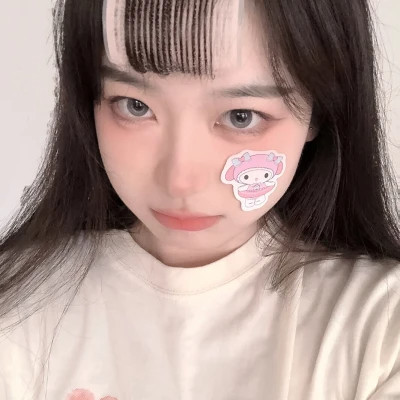 头像真人图片2025最火爆免费女生