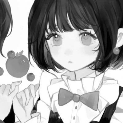 黑白情侣头像一左一右动漫