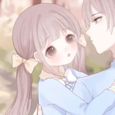 二次元情侣头像一人一半