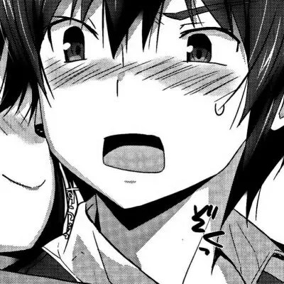 二次元情侣头像一人一半