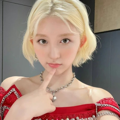 头像网红女生漂亮