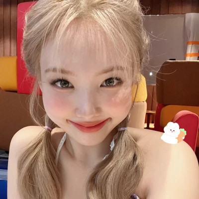 头像网红女生漂亮