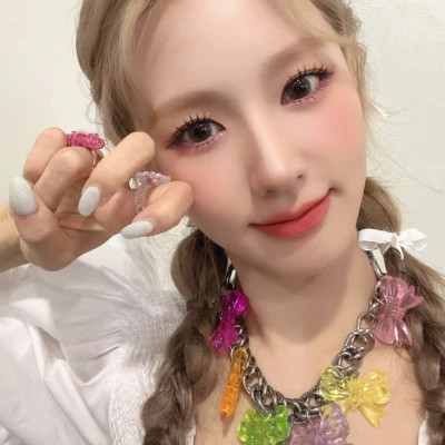  热门网红头像图片女