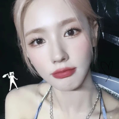 热门网红头像图片女