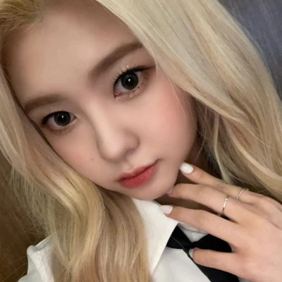  热门网红头像图片女