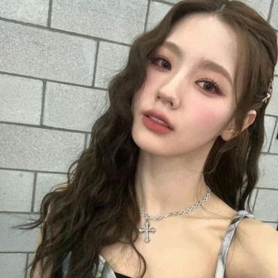  热门网红头像图片女