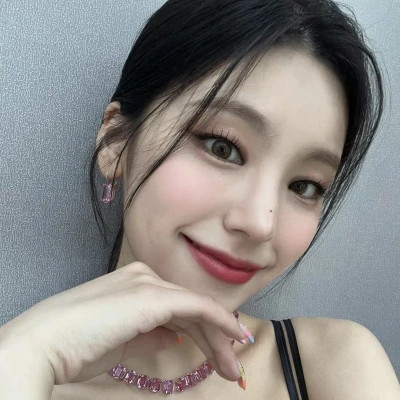  热门网红头像图片女