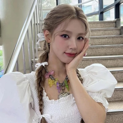  热门网红头像图片女