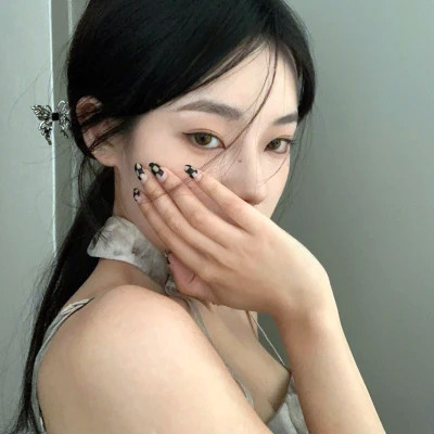 2025最新版纯御风女生头像