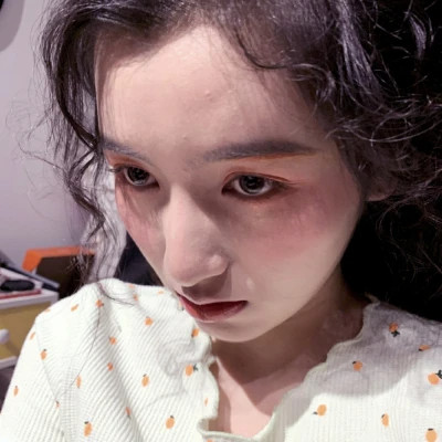 纯欲女头ins高级质感女生头像真人