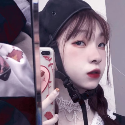 纯欲女头ins高级质感女生头像真人