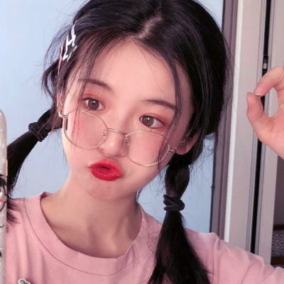 纯欲风最新干净超耐看的女生头像