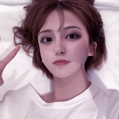 纯欲风最新干净超耐看的女生头像