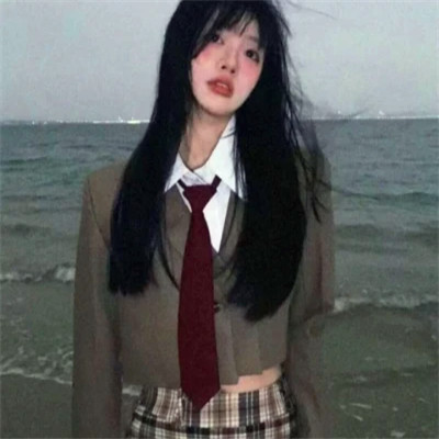超好看ins风女生头像