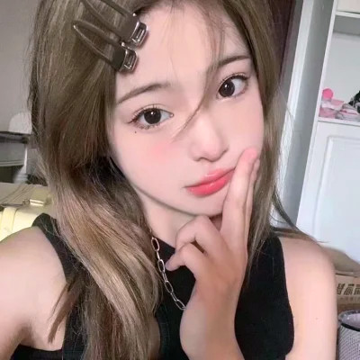 超好看ins风女生头像