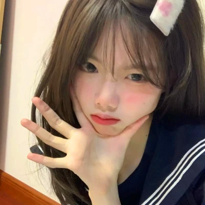 超好看ins风女生头像