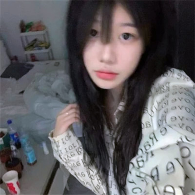 超好看ins风女生头像