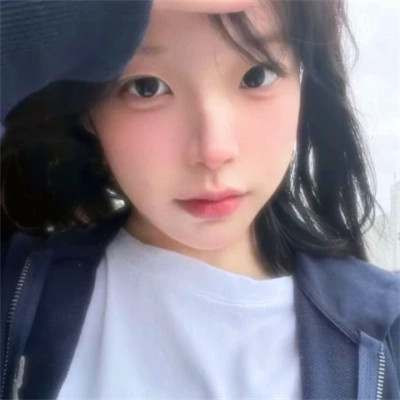 超好看ins风女生头像