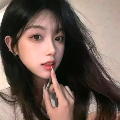 超好看ins风女生头像
