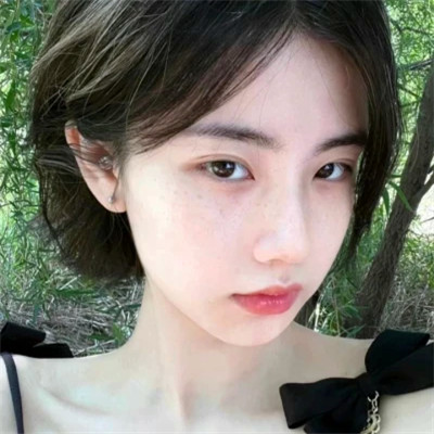 超好看ins风女生头像