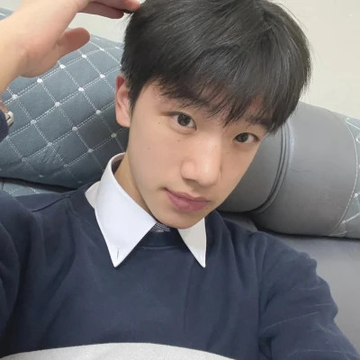 2025超酷个性男生微信头像