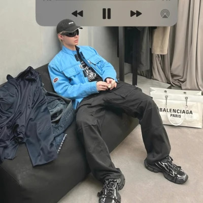 2025超酷个性男生微信头像